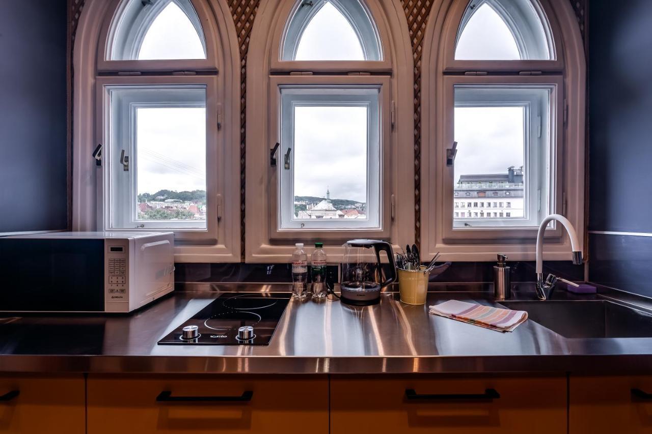 Leogrand Apartments On Kniazia Romana 6 Львов Экстерьер фото