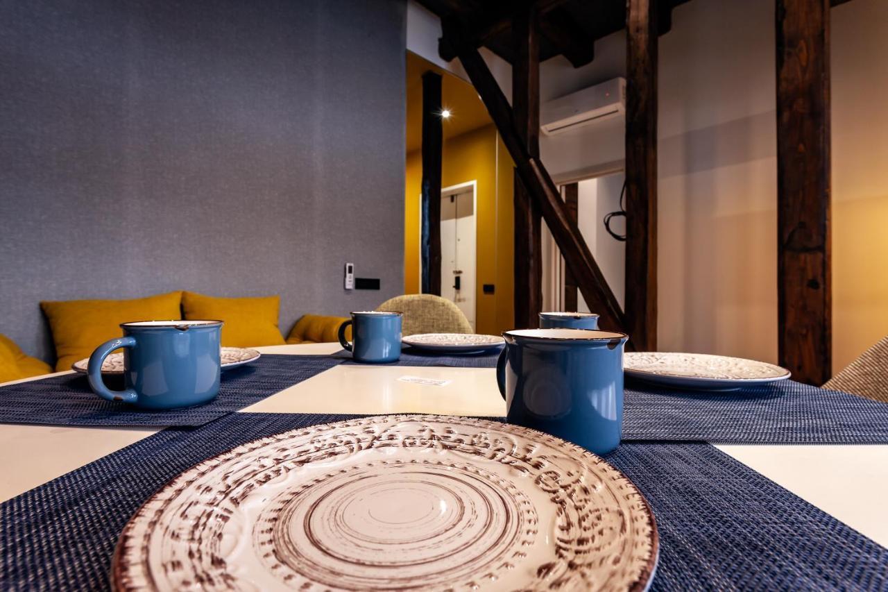 Leogrand Apartments On Kniazia Romana 6 Львов Экстерьер фото