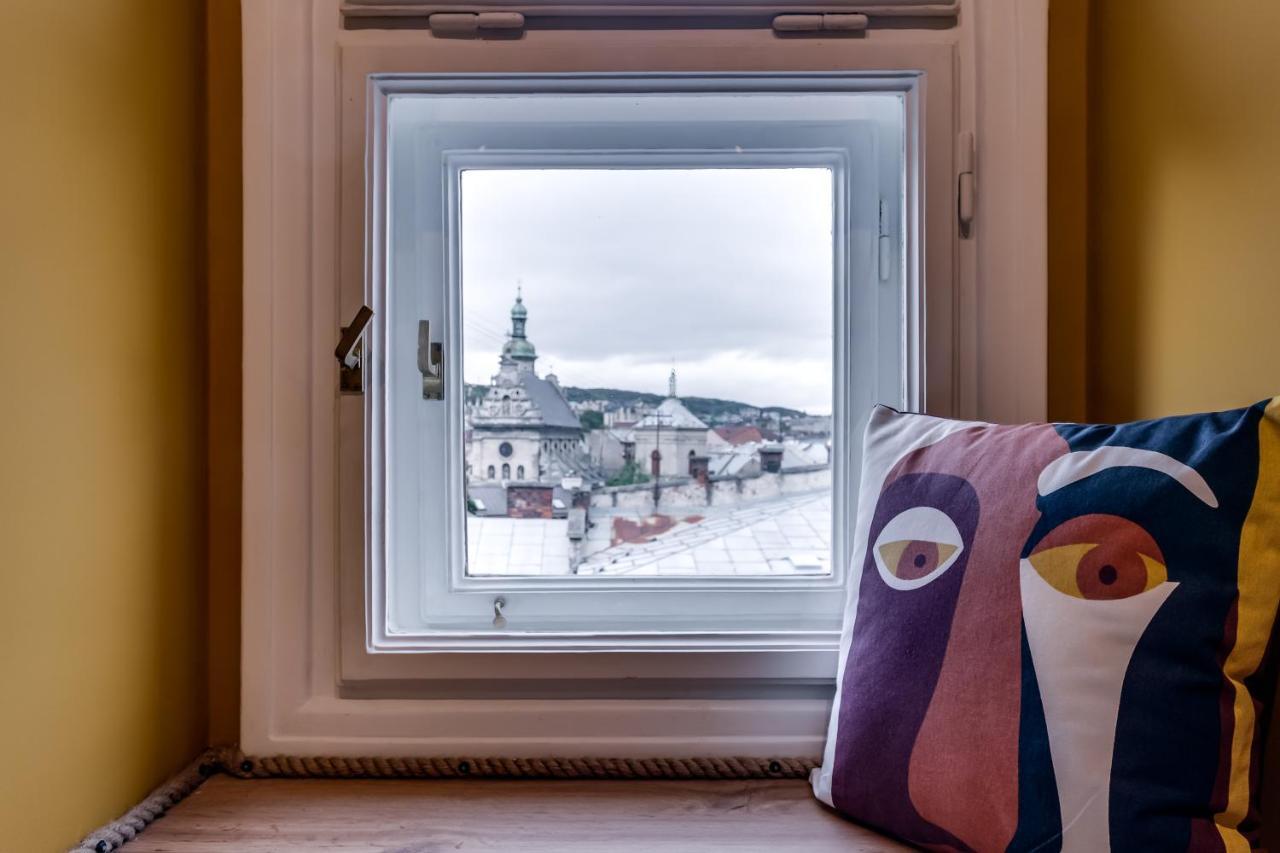 Leogrand Apartments On Kniazia Romana 6 Львов Экстерьер фото